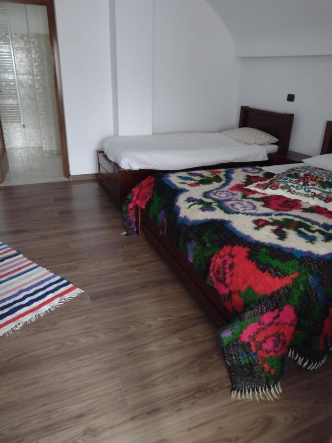 Popasul Calatorului Hotel Moisei Luaran gambar