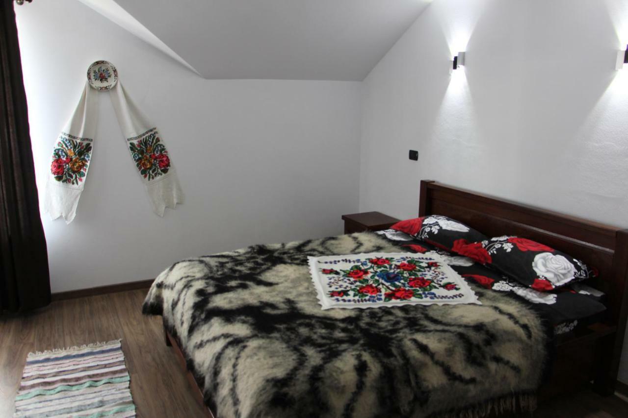 Popasul Calatorului Hotel Moisei Luaran gambar